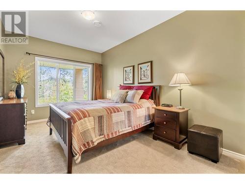 4520 Gallaghers Lookout Unit# 6, Kelowna, BC - Indoor Photo Showing Bedroom