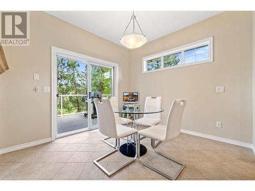 4520 Gallaghers Lookout Unit# 6, Kelowna, BC - Indoor Photo Showing Dining Room