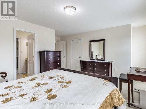 44 Trailhead Crescent, Brampton, ON - Indoor Photo Showing Bedroom