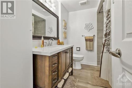 920 Dynes Road Unit#11, Ottawa, ON - Indoor Photo Showing Bathroom