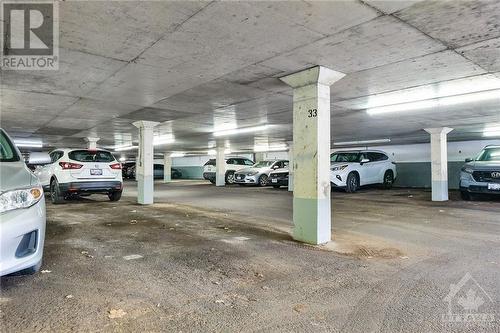 920 Dynes Road Unit#11, Ottawa, ON - Indoor Photo Showing Garage