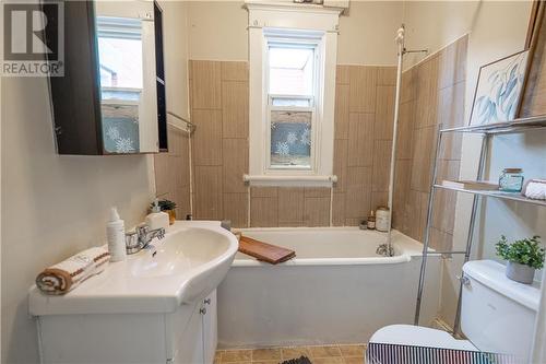 131 First Street W, Cornwall, ON - Indoor Photo Showing Bathroom