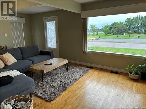 5 Edouard Avenue, Saint-Antoine, NB - Indoor Photo Showing Living Room