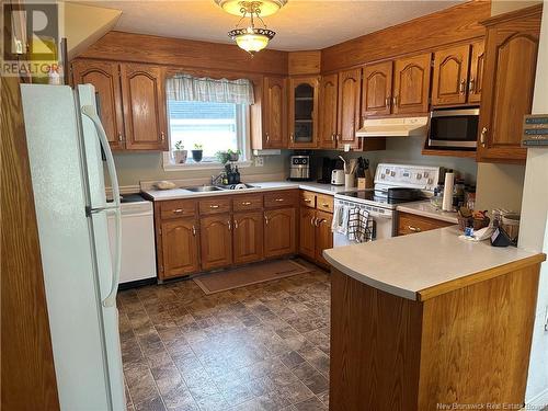 5 Edouard Avenue, Saint-Antoine, NB - Indoor Photo Showing Kitchen With Double Sink