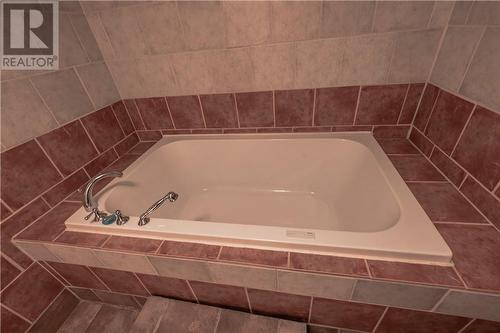 164 Axmith Avenue, Elliot Lake, ON - Indoor Photo Showing Bathroom