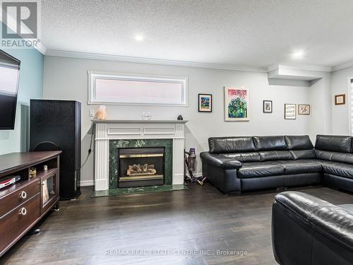 5599 Brenchley Avenue, Mississauga (East Credit), ON - Indoor Photo Showing Living Room With Fireplace