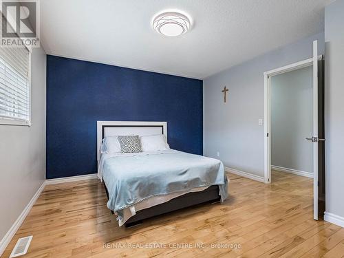 5599 Brenchley Avenue, Mississauga (East Credit), ON - Indoor Photo Showing Bedroom