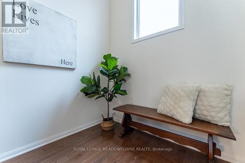 725 Switzer Crescent, Milton (Coates), ON - Indoor Photo Showing Other Room