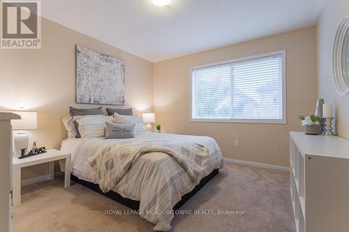 725 Switzer Crescent, Milton (Coates), ON - Indoor Photo Showing Bedroom