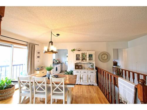 520 10Th Avenue, Castlegar, BC - Indoor Photo Showing Dining Room