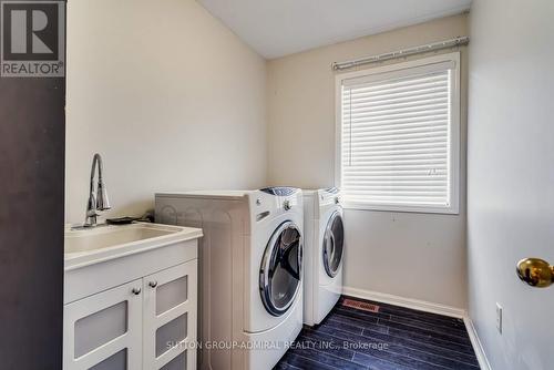 180 Worthington Avenue, Richmond Hill (Oak Ridges Lake Wilcox), ON - Indoor Photo Showing Laundry Room