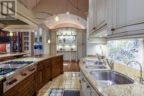 121 Flatbush Avenue, Vaughan (East Woodbridge), ON - Indoor Photo Showing Kitchen With Double Sink