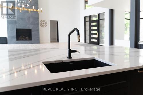 254 Melissa Lane, Tiny, ON - Indoor Photo Showing Kitchen