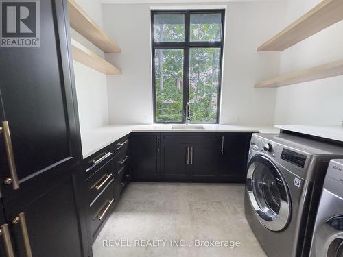 254 Melissa Lane, Tiny, ON - Indoor Photo Showing Laundry Room