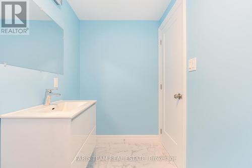 24 Rue Helene, Tiny (Lafontaine), ON - Indoor Photo Showing Bathroom