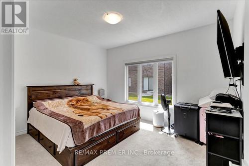 56 Harvest Crescent, Barrie, ON - Indoor Photo Showing Bedroom