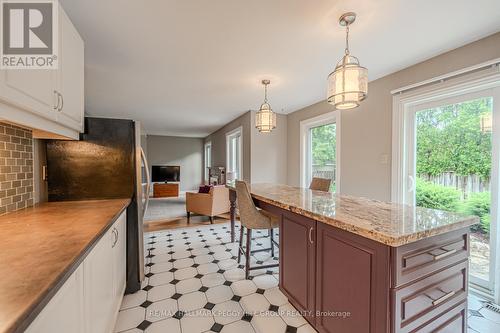 36 Falling Brook Drive, Barrie (Bayshore), ON - Indoor Photo Showing Kitchen