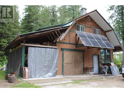 1598 Quast Road, Seymour Arm, BC - Outdoor With Exterior