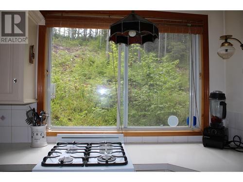 1598 Quast Road, Seymour Arm, BC - Indoor Photo Showing Other Room