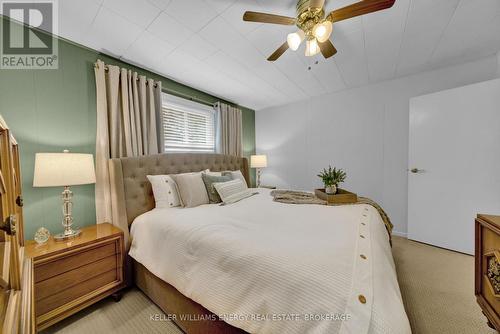 21 Hint Avenue, Prince Edward County (Sophiasburgh), ON - Indoor Photo Showing Bedroom