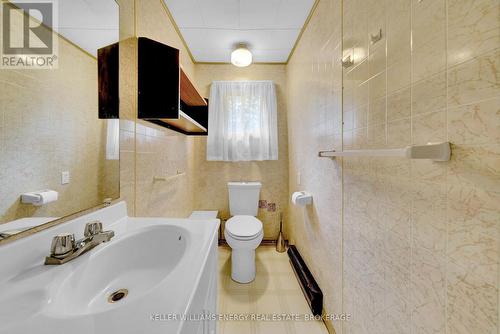 21 Hint Avenue, Prince Edward County (Sophiasburgh), ON - Indoor Photo Showing Bathroom