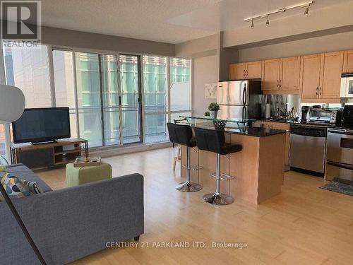 #1101 - 220 Victoria Street, Toronto (Church-Yonge Corridor), ON - Indoor Photo Showing Kitchen