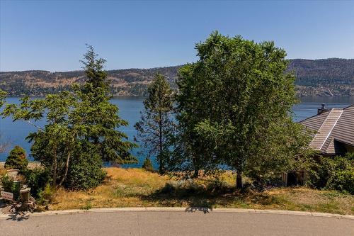 7-695 Westside Road, West Kelowna, BC 