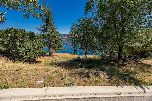 7-695 Westside Road, West Kelowna, BC 