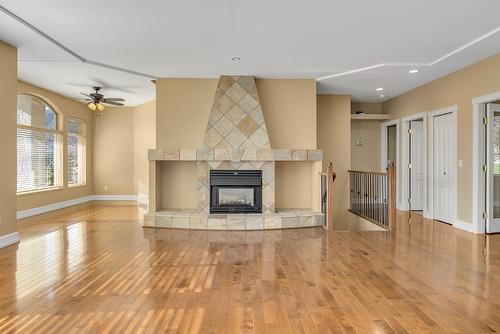 1592 Merlot Drive, West Kelowna, BC - Indoor Photo Showing Living Room With Fireplace