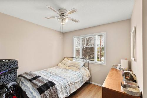 795 Copeland Place, Kelowna, BC - Indoor Photo Showing Bedroom