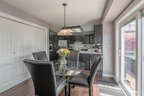 11888 Lambert Drive, Coldstream, BC - Indoor Photo Showing Dining Room