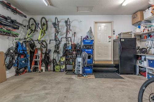 11888 Lambert Drive, Coldstream, BC - Indoor Photo Showing Garage