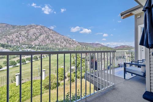 204-2523 Shannon View Drive, West Kelowna, BC - Outdoor With Exterior