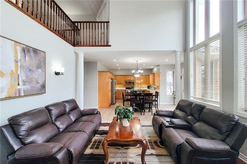 56 Bosworth Street, Hamilton, ON - Indoor Photo Showing Living Room