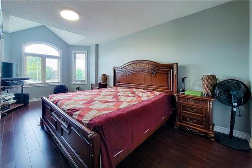 56 Bosworth Street, Hamilton, ON - Indoor Photo Showing Bedroom