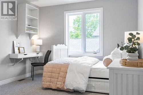 332 Chambers Place, London, ON - Indoor Photo Showing Bedroom