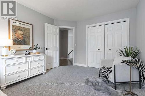 332 Chambers Place, London, ON - Indoor Photo Showing Bedroom