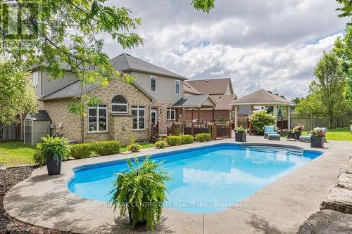 332 Chambers Place, London, ON - Outdoor With In Ground Pool With Deck Patio Veranda With Backyard