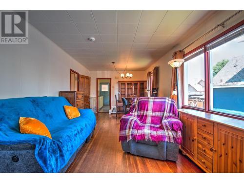 3405 33 Avenue, Vernon, BC - Indoor Photo Showing Bedroom