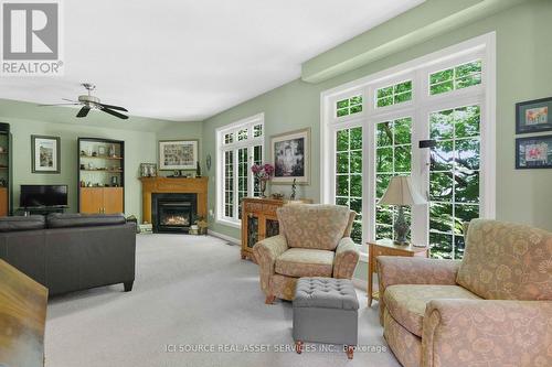 10 Buman Court, Barrie, ON - Indoor Photo Showing Living Room With Fireplace