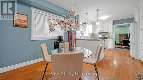 1681 Vaughan Drive, Caledon (Caledon Village), ON - Indoor Photo Showing Dining Room