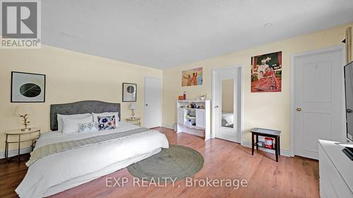 1681 Vaughan Drive, Caledon (Caledon Village), ON - Indoor Photo Showing Bedroom