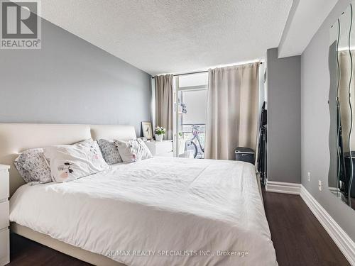 2010 - 3 Hickory Tree Road, Toronto W04, ON - Indoor Photo Showing Bedroom