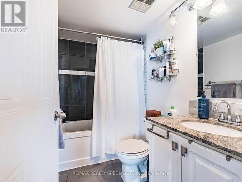 2010 - 3 Hickory Tree Road, Toronto W04, ON - Indoor Photo Showing Bathroom