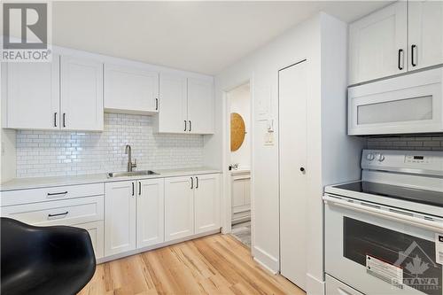 70 Cobourg Street, Ottawa, ON - Indoor Photo Showing Kitchen