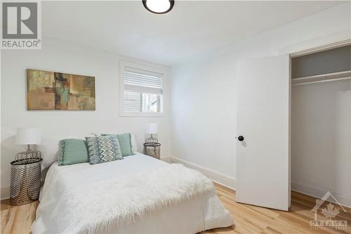 70 Cobourg Street, Ottawa, ON - Indoor Photo Showing Bedroom