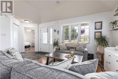 9 Village Lane, Moncton, NB - Indoor Photo Showing Living Room