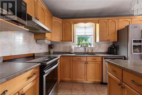 11 Darla Crt, Moncton, NB - Indoor Photo Showing Kitchen