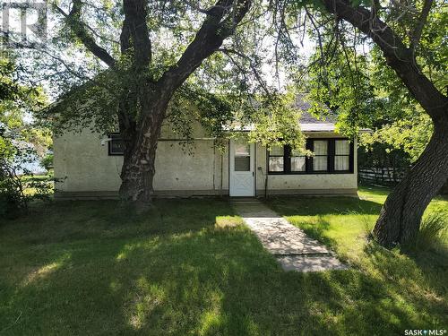 202 Irvine Street, Cut Knife, SK - Outdoor