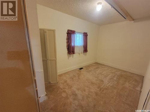 202 Irvine Street, Cut Knife, SK - Indoor Photo Showing Other Room